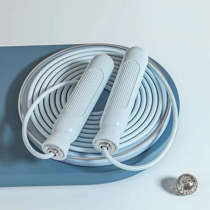 Adjustable skipping rope